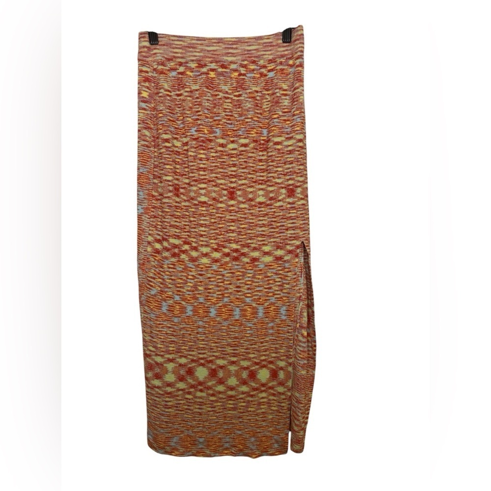 Vestique Vibrant Vintage Pattern Knit Skirt with Slit SZ Medium - Picture 2 of 6